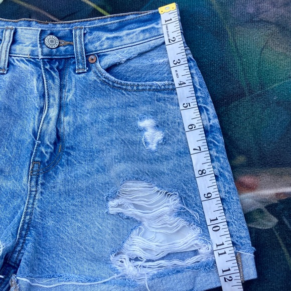 🐲💙 American Eagle Distressed Mom Short - Picture 6 of 10